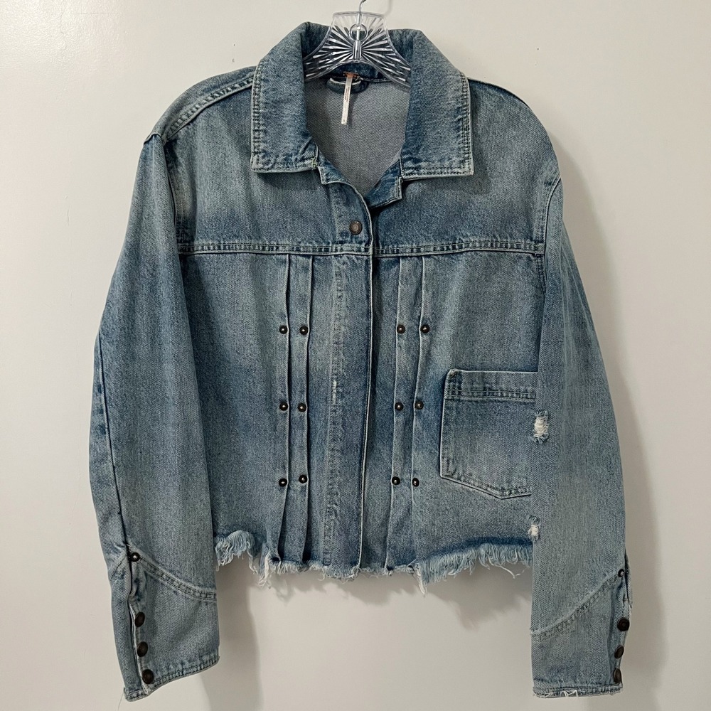 Free People Rumors Denim Jacket Light Wash Blue Cropped Raw Hem Distressed Small